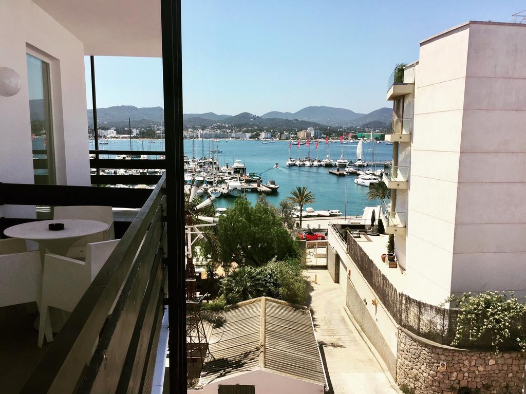 Es Mitjorn Hotel Sant Antoni de Portmany Екстериор снимка