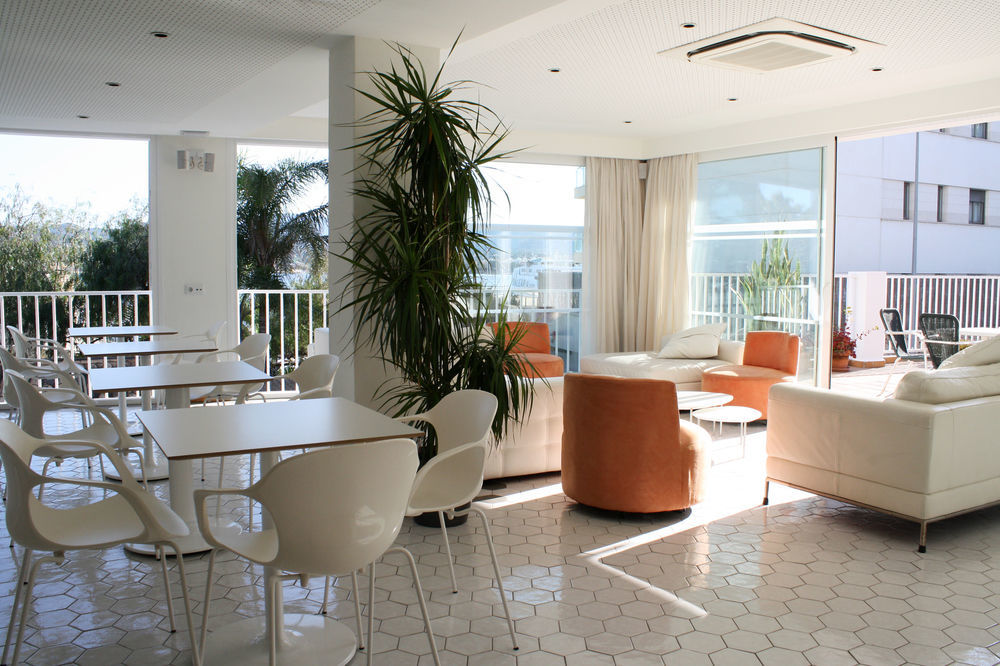Es Mitjorn Hotel Sant Antoni de Portmany Екстериор снимка
